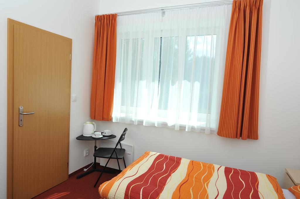 Otel Habitat 16 3*