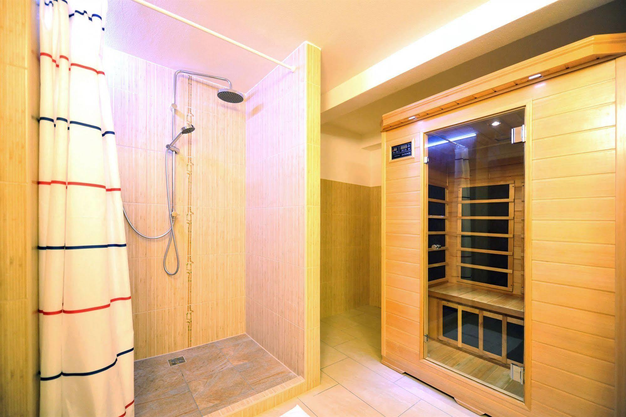 Otel Habitat 16 Prag